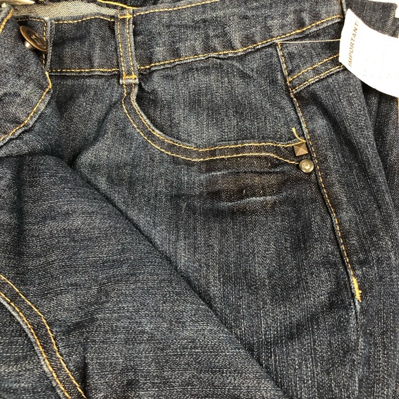 Women's Denim Jeans - Picture 4 of 6